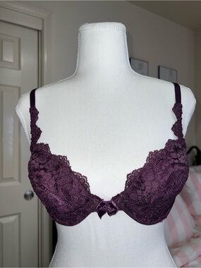 Vintage Victorias Secret Underwire Bra in Deep Plum - Women Intimates